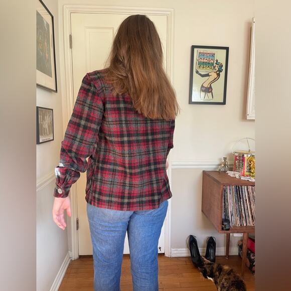 60s Vintage Pendleton Plaid Wool Shirt Jacket - Picture 2 of 9